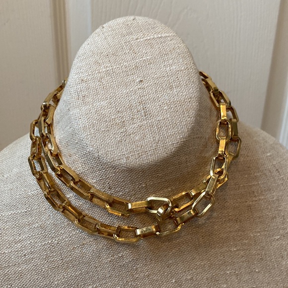 Nina Ricci Necklace - Picture 4 of 5